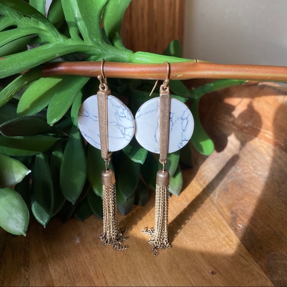 Marble necklace & earrings set - Picture 2 of 7